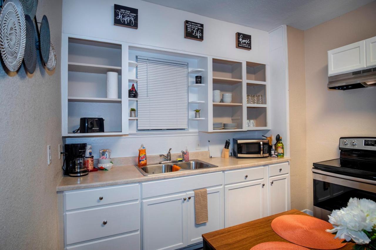 Cozy Downtown Guest House 2Br/1Ba Sleeps 8 San Antonio Esterno foto